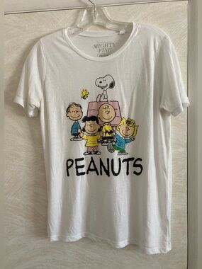 Mighty Fine Peanuts Graphic tee shirt